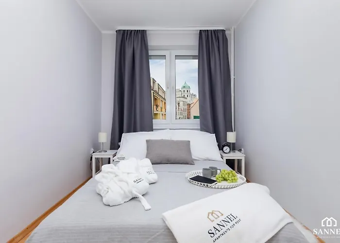 Gryf W Sercu Szczecina-sannel For Rent * シュチェチン